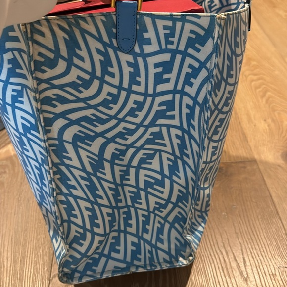 Preloved Fendi Blue and White Canvas Tote Bag - Picture 4 of 16